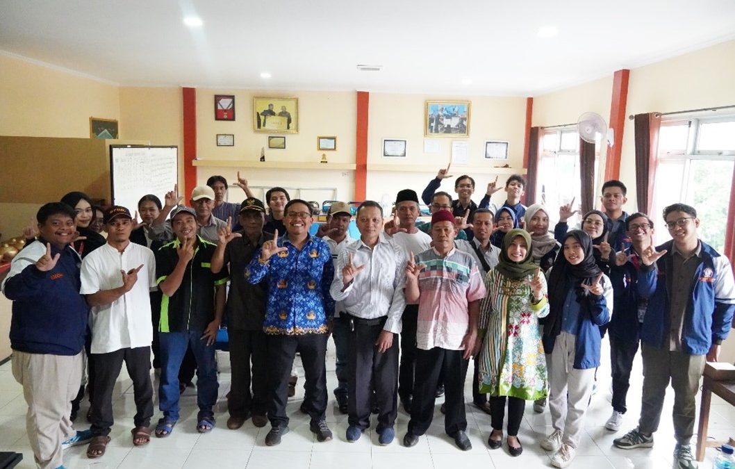 KKN Tematik UNDIP Program Monodisiplin : Penerapan Sistem Informasi Geospasial dalam Pemetaan Sanitasi Lingkungan di Dusun Lorog, Desa Lerep, Kabupaten Semarang